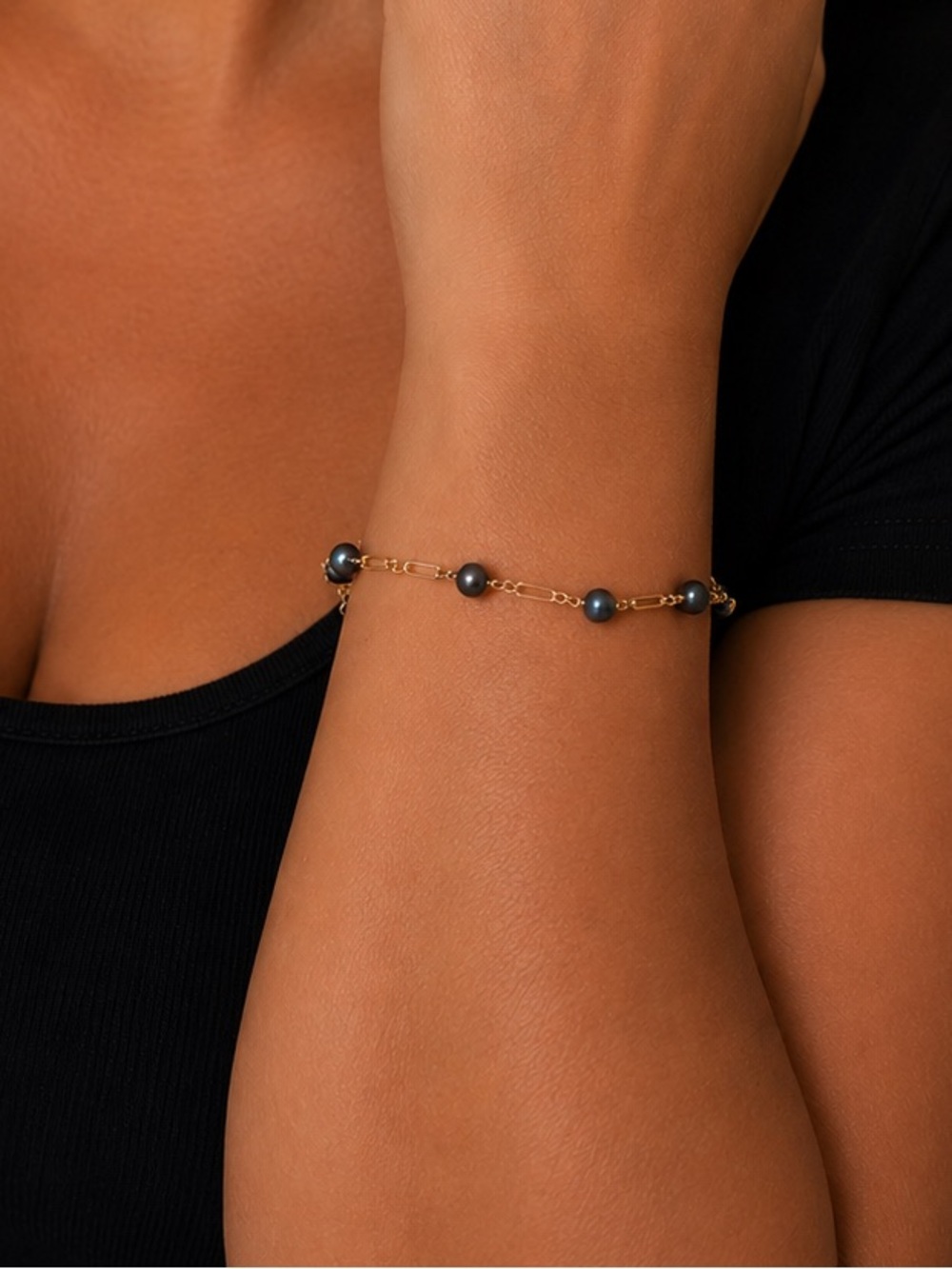 Elegant Gold Chain Bracelet with Real Pearls